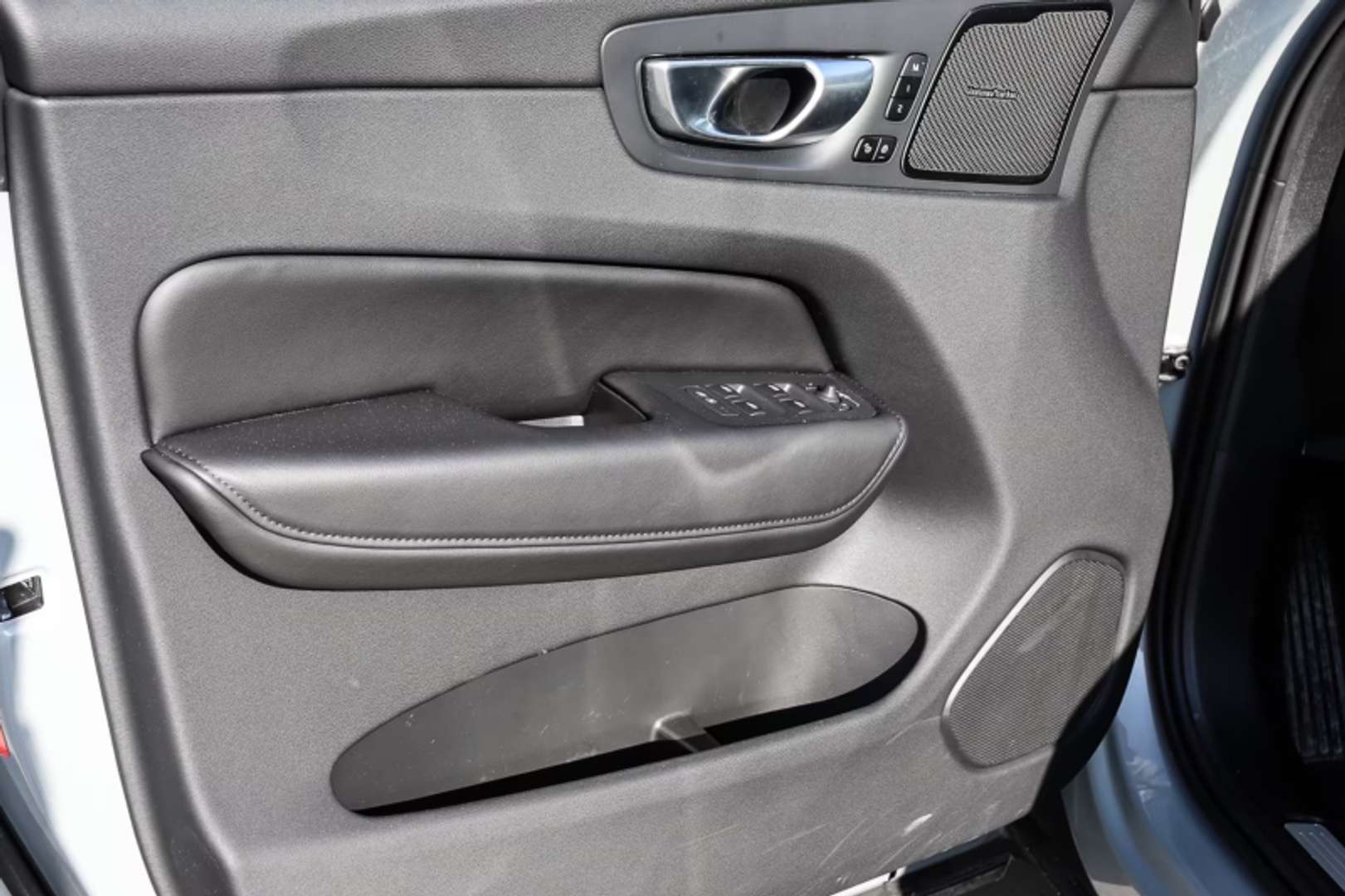 Volvo XC60 Ultimate B4 AWD - 2023 - Joinsteer - #9