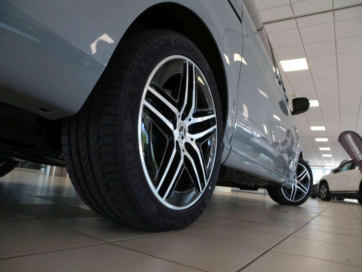 Mercedes V-Class STYLE V 300 D - 2025 - Joinsteer - #3