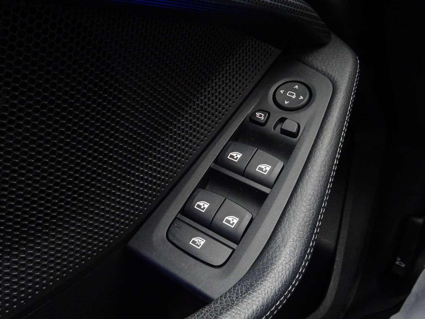 BMW Serie 1 High Executive Edition 118i - 2020 - Joinsteer - #18