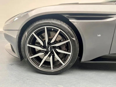 Aston Martin DB11 V12 Coupe 5.2 -  - Joinsteer - #3