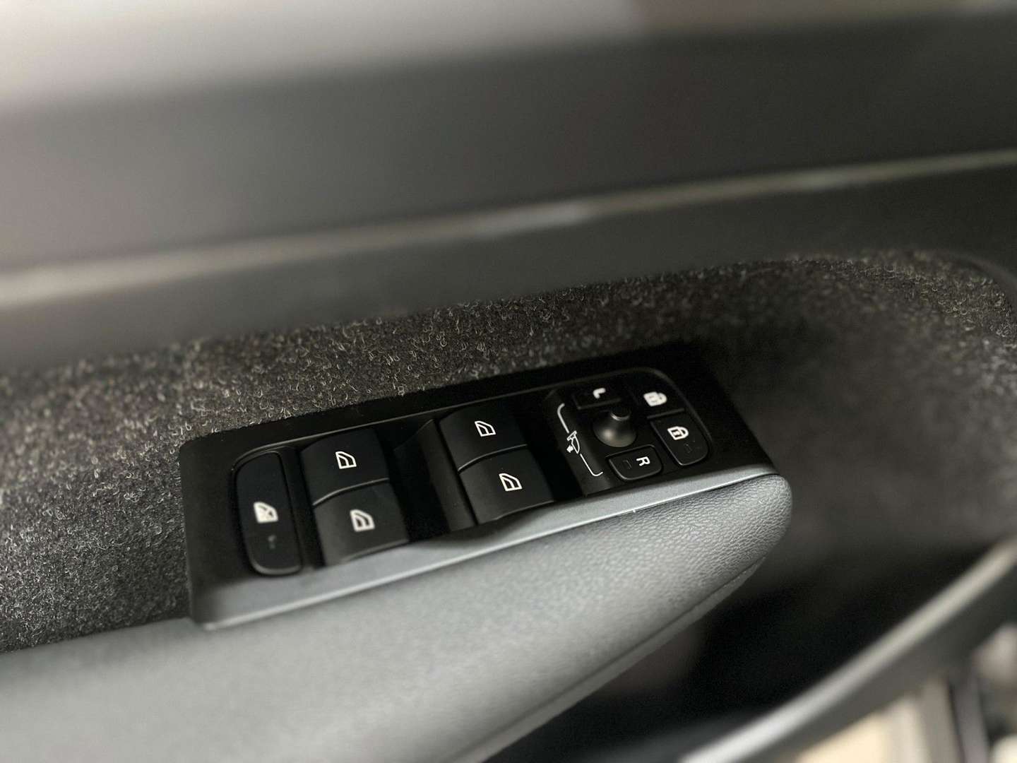 Volvo XC40 R-Design Recharge - 2021 - Joinsteer - #16