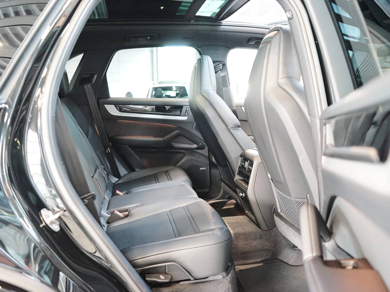 Porsche Cayenne E3 II S E-Hybrid - 2025 - Joinsteer - #16