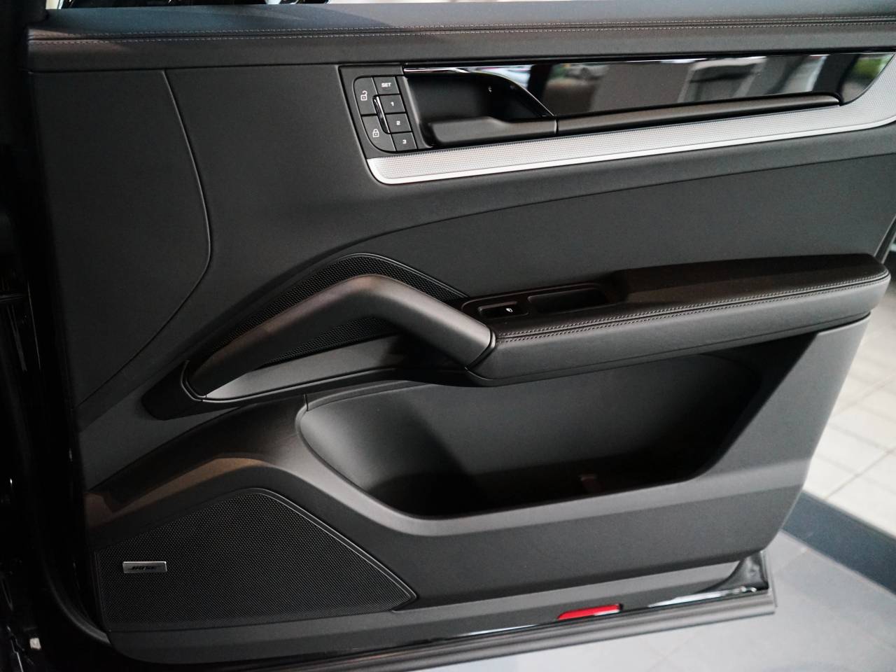 Porsche Cayenne E3 II S E-Hybrid - 2025 - Joinsteer - #30