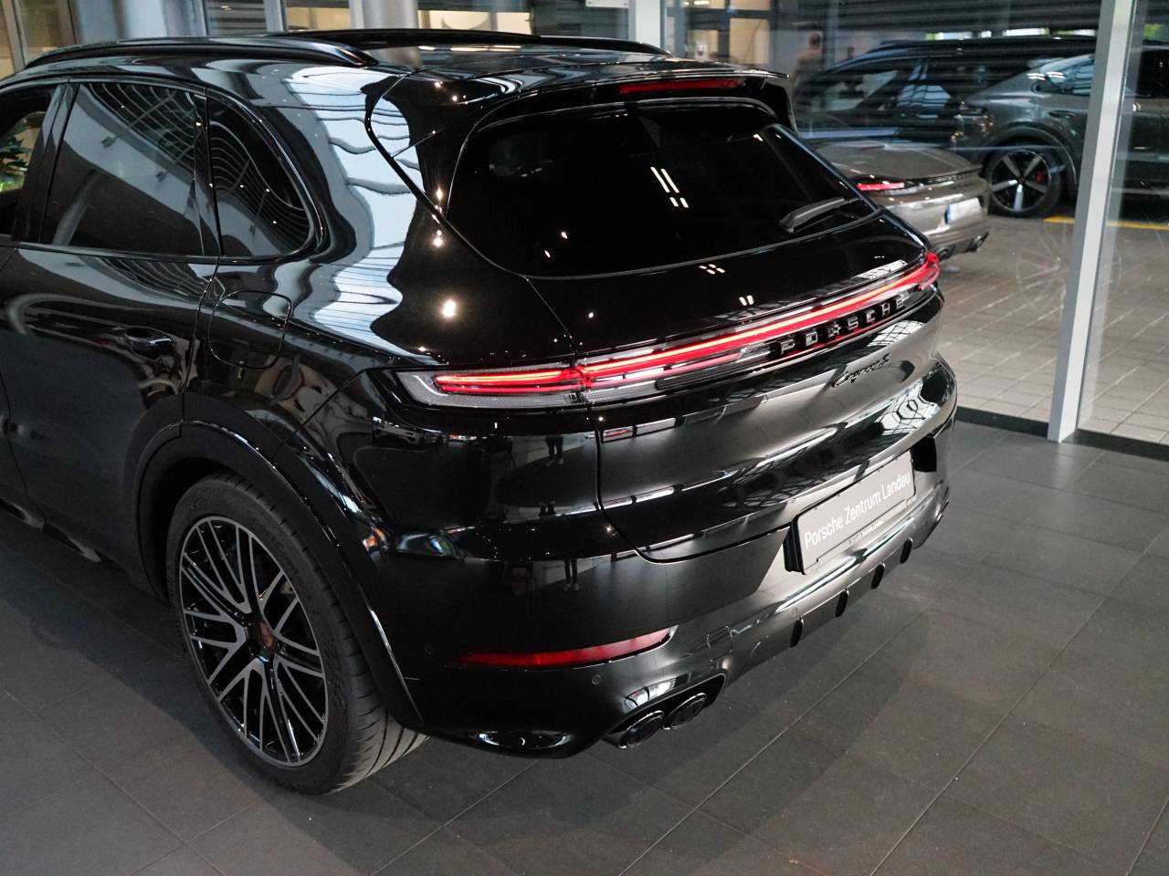 Porsche Cayenne E3 II S E-Hybrid - 2025 - Joinsteer - #36