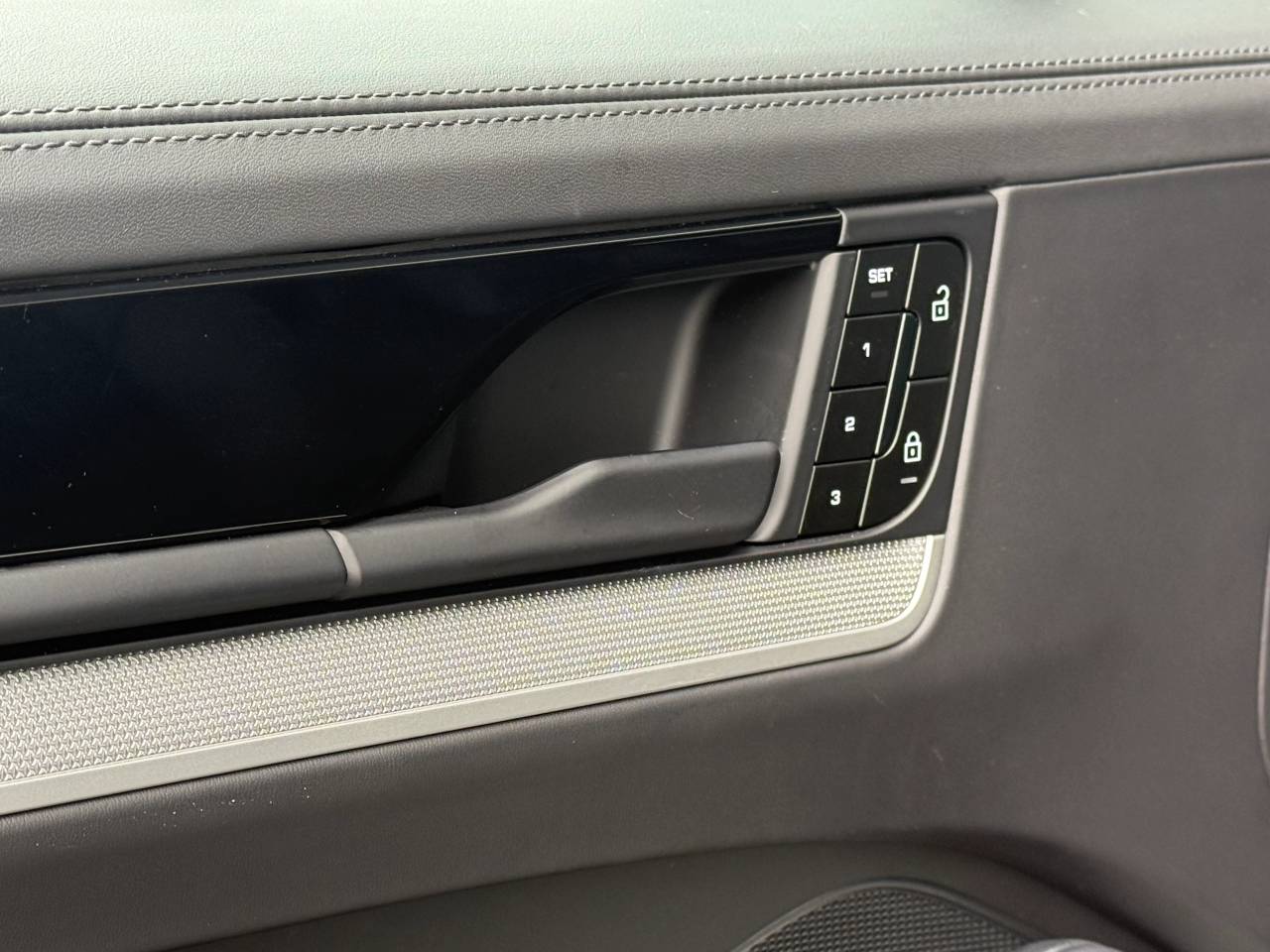 Porsche Cayenne E3 II S E-Hybrid Coupé - 2024 - Joinsteer - #24