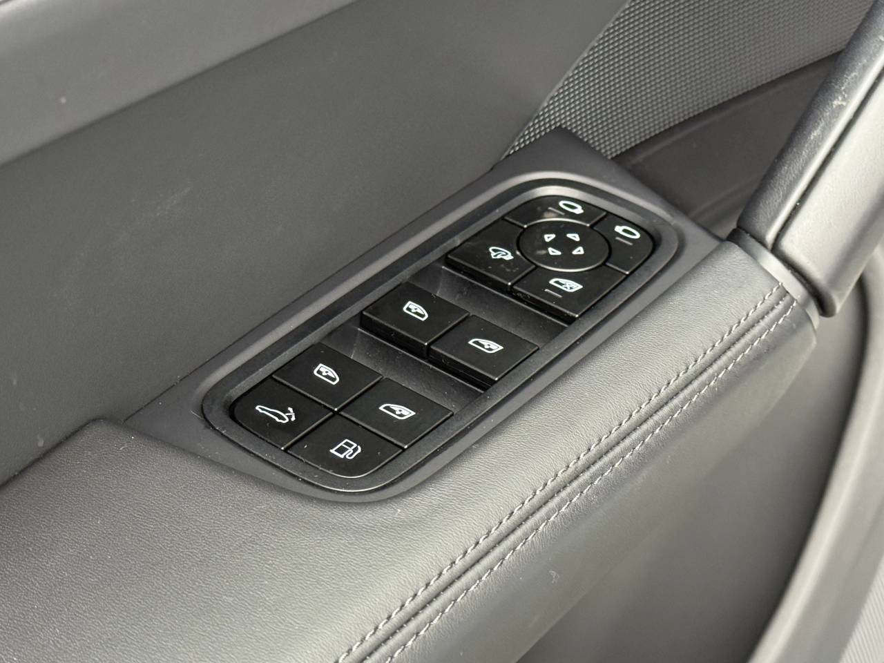 Porsche Cayenne E3 II S E-Hybrid Coupé - 2024 - Joinsteer - #25