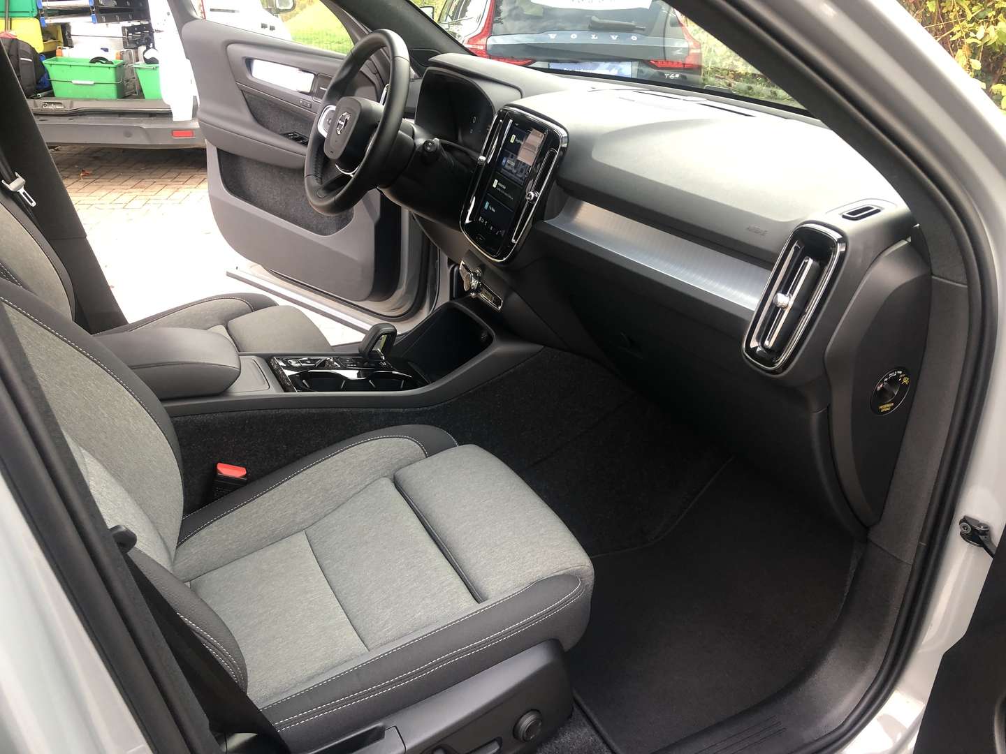 Volvo XC40 Plus B3 - 2025 - Joinsteer - #10