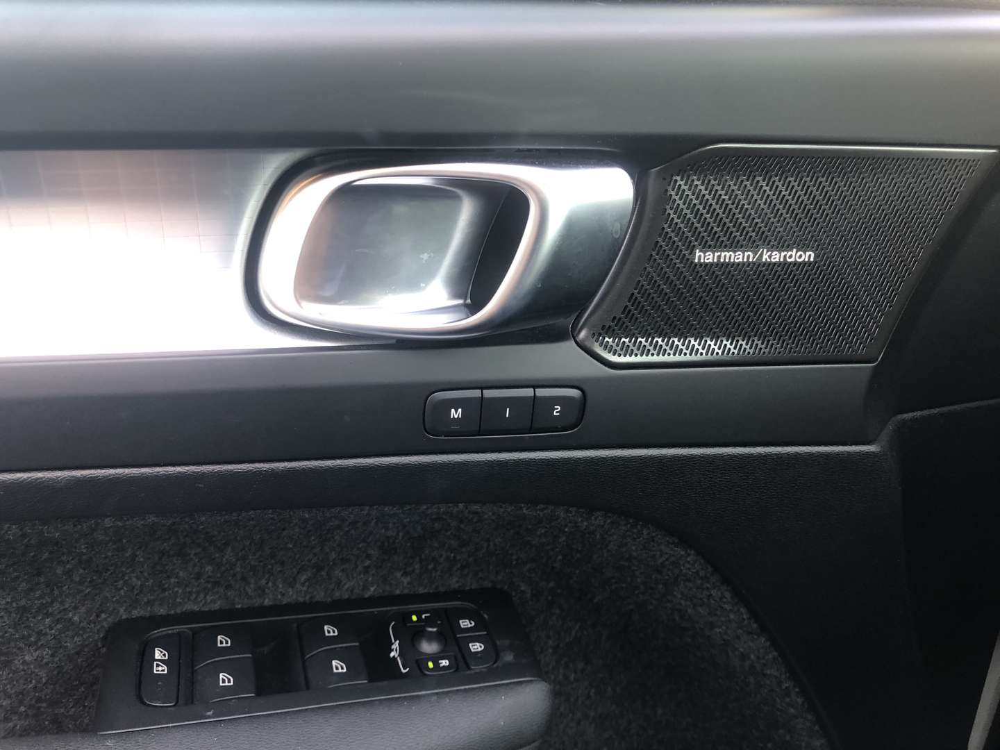 Volvo XC40 Plus B4 - 2025 - Joinsteer - #18