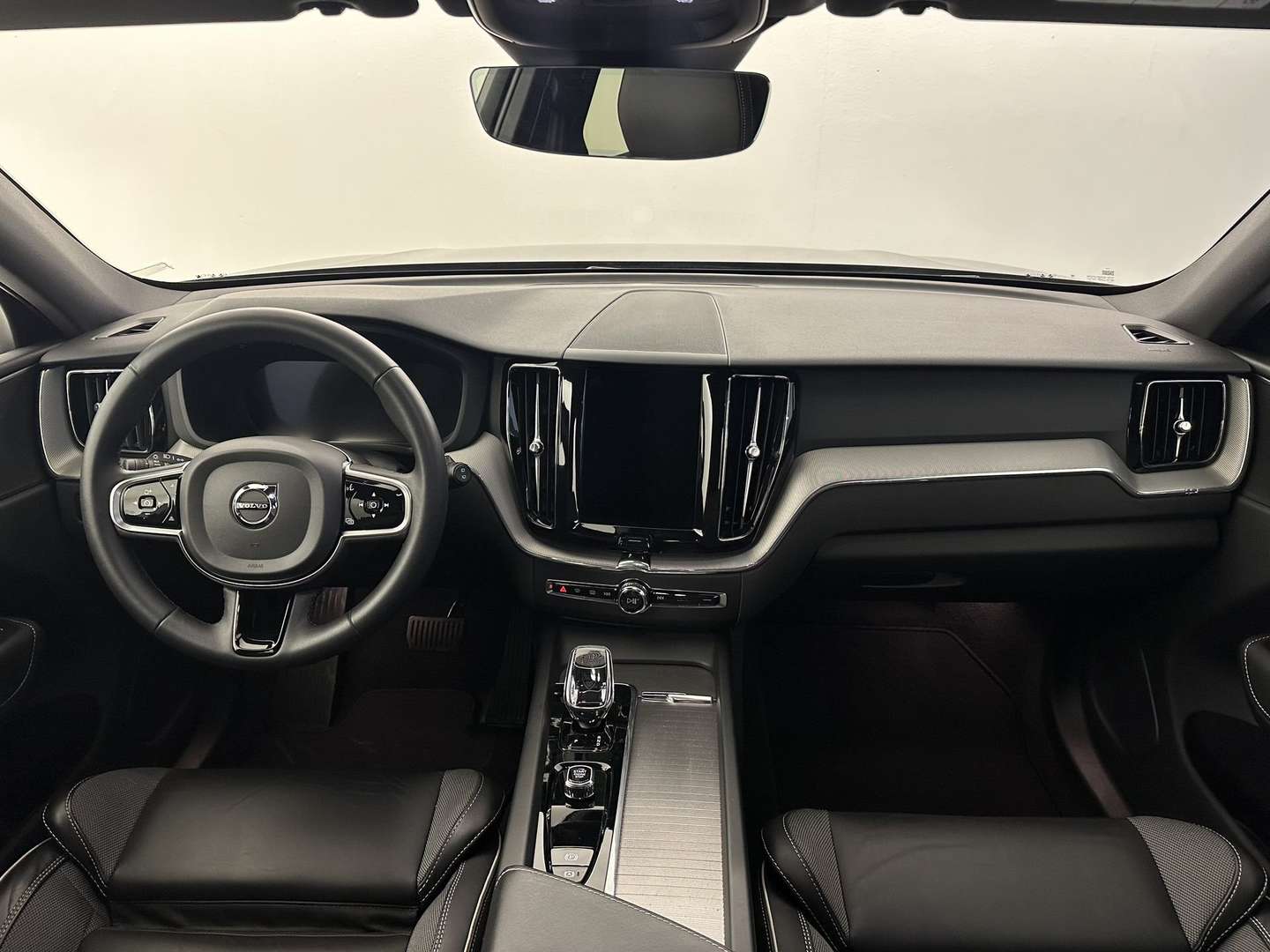 Volvo XC60 Plus B4 - 2023 - Joinsteer - #4