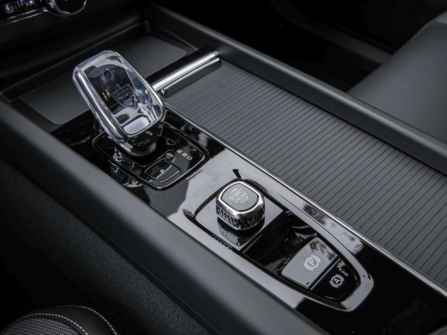 Volvo XC60 Plus T8 - 2025 - Joinsteer - #12