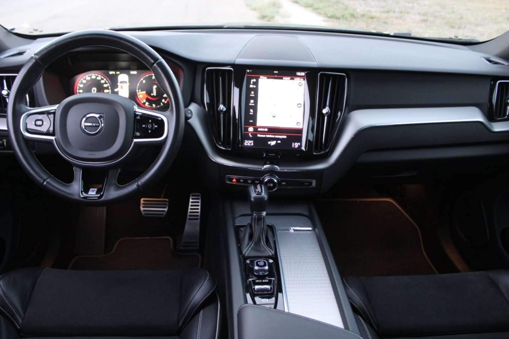 Volvo XC60 R-Design D4 - 2019 - Joinsteer - #6