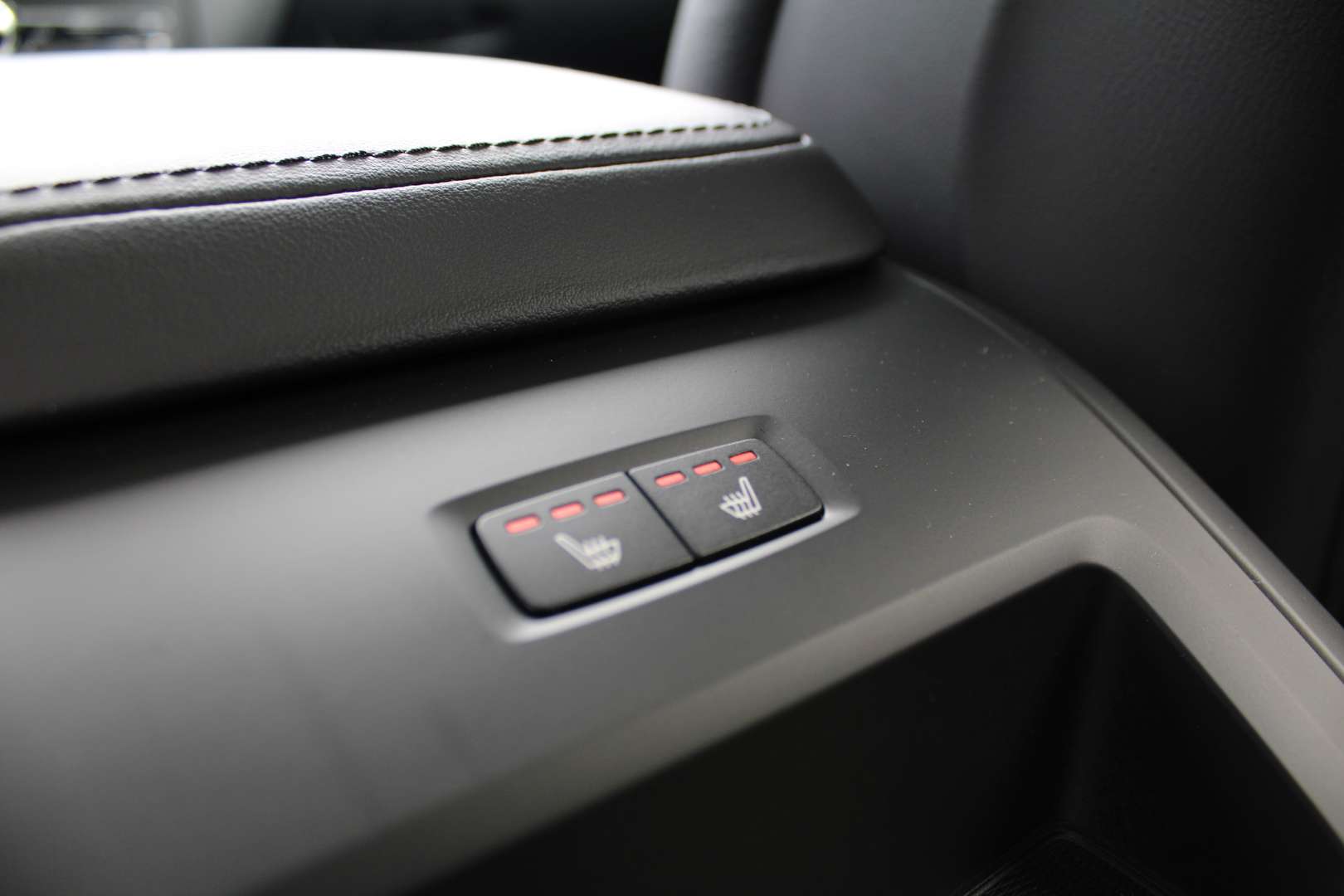 Volvo XC60 Plus Bright 2.0 T6 Plug-in Hybrid - 2023 - Joinsteer - #30