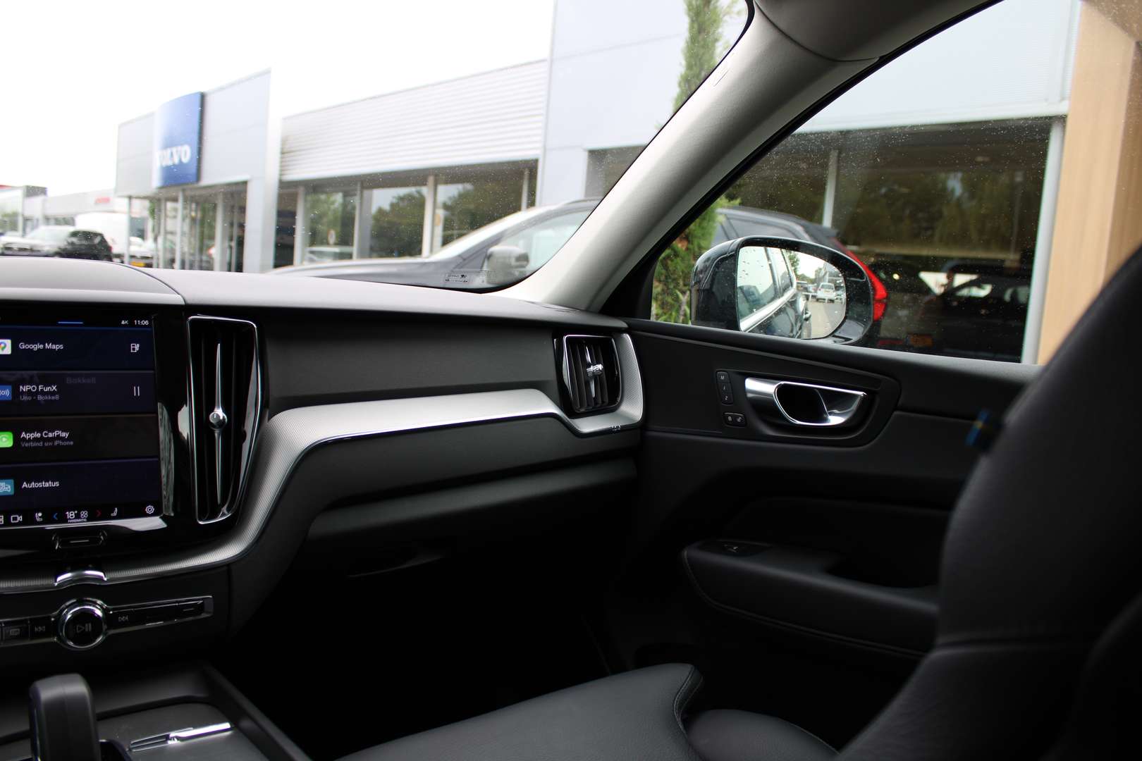 Volvo XC60 Plus Bright 2.0 T6 Plug-in Hybrid - 2023 - Joinsteer - #32