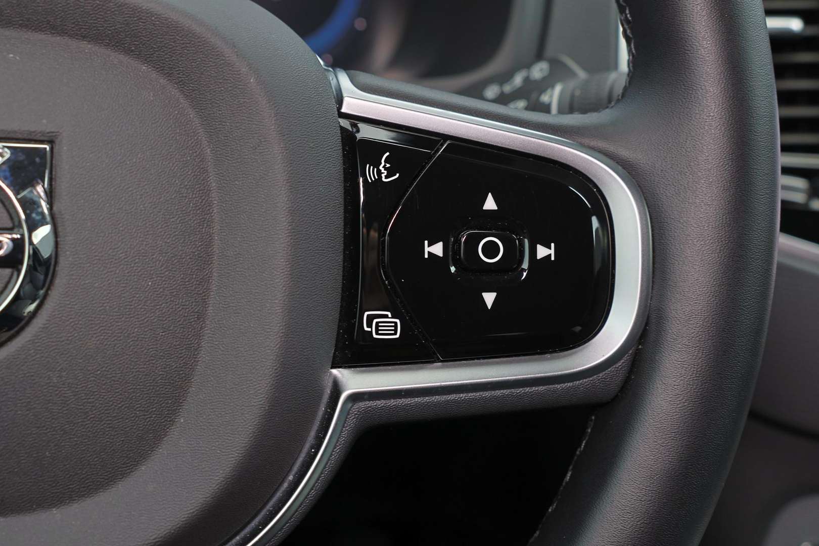 Volvo XC90 Core T8 Recharge - 2024 - Joinsteer - #10