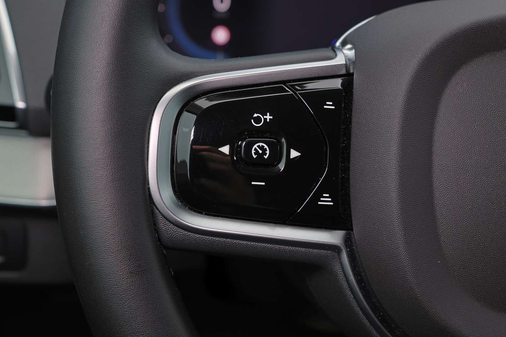 Volvo XC90 Core T8 Recharge - 2024 - Joinsteer - #11