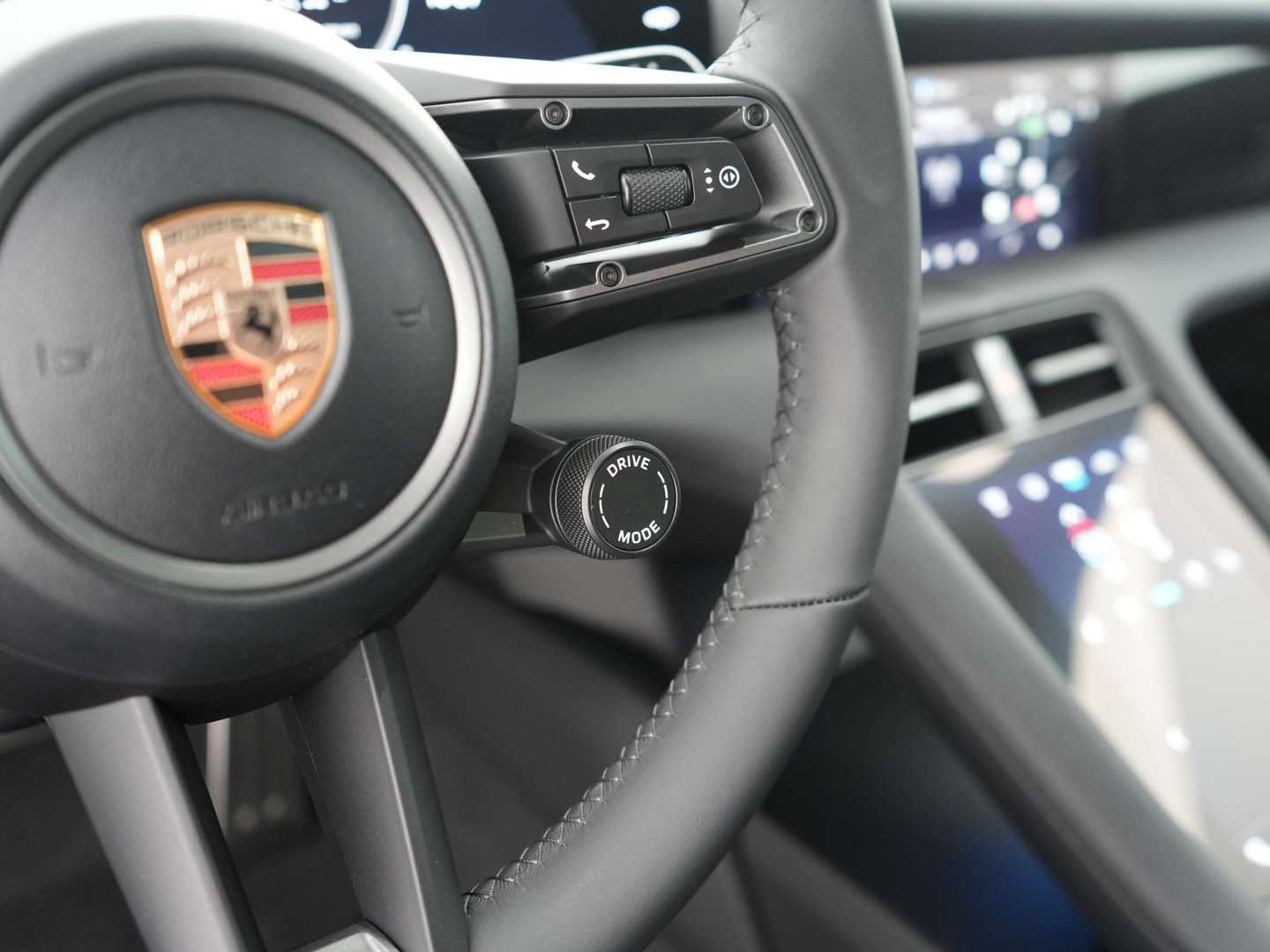 Porsche Taycan 4 - 2025 - Joinsteer - #25