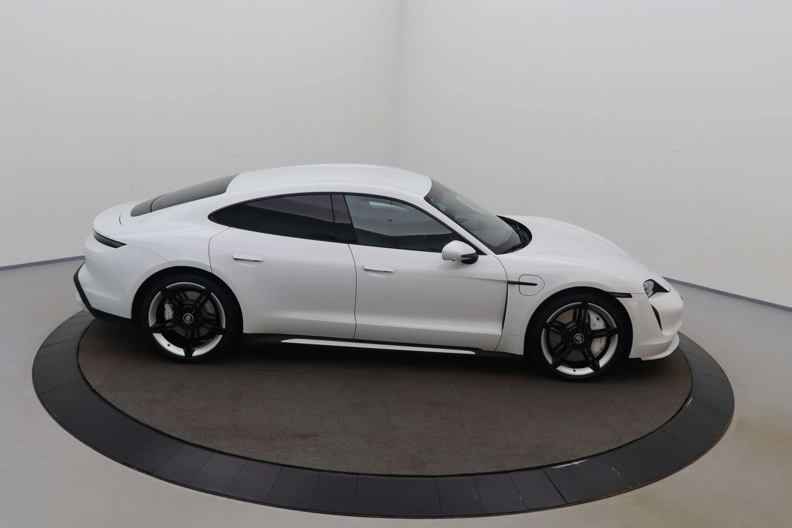 Porsche Taycan Sport Chrono Turbo - 2020 - Joinsteer - #2