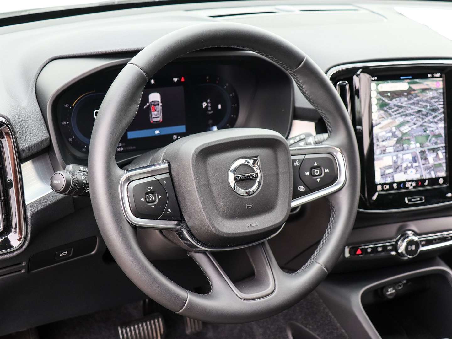 Volvo XC40 Core B3 - 2024 - Joinsteer - #9