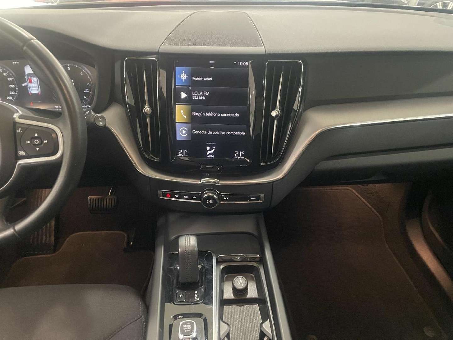 Volvo XC60 Momentum B4 - 2020 - Joinsteer - #16