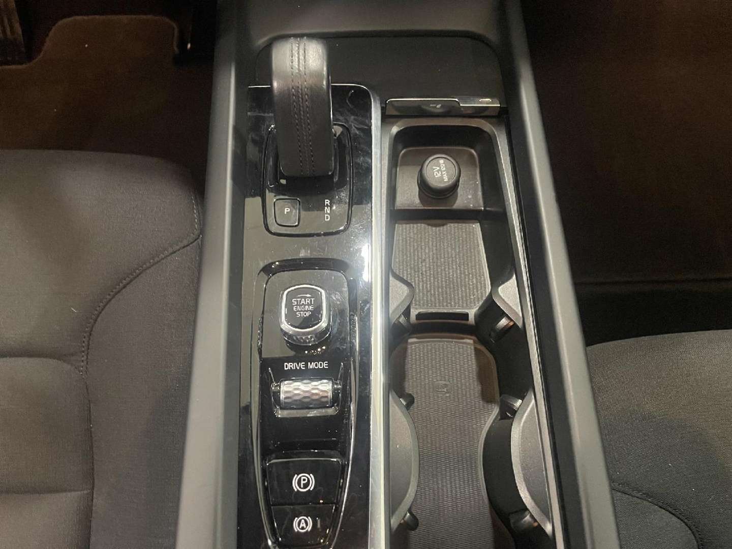 Volvo XC60 Momentum B4 - 2020 - Joinsteer - #18