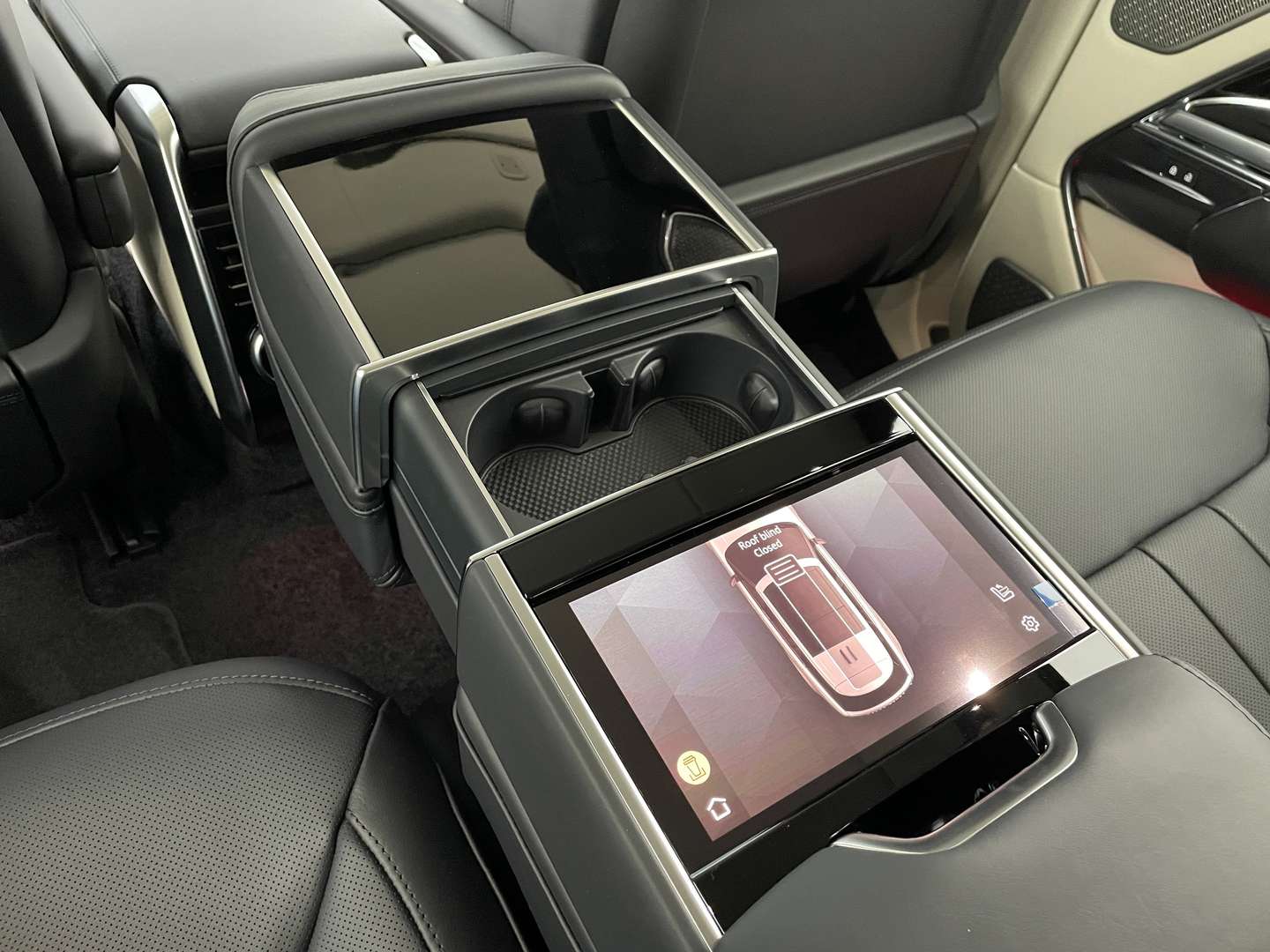 Land Rover Range Rover Autobiography P460e - 2024 - Joinsteer - #25