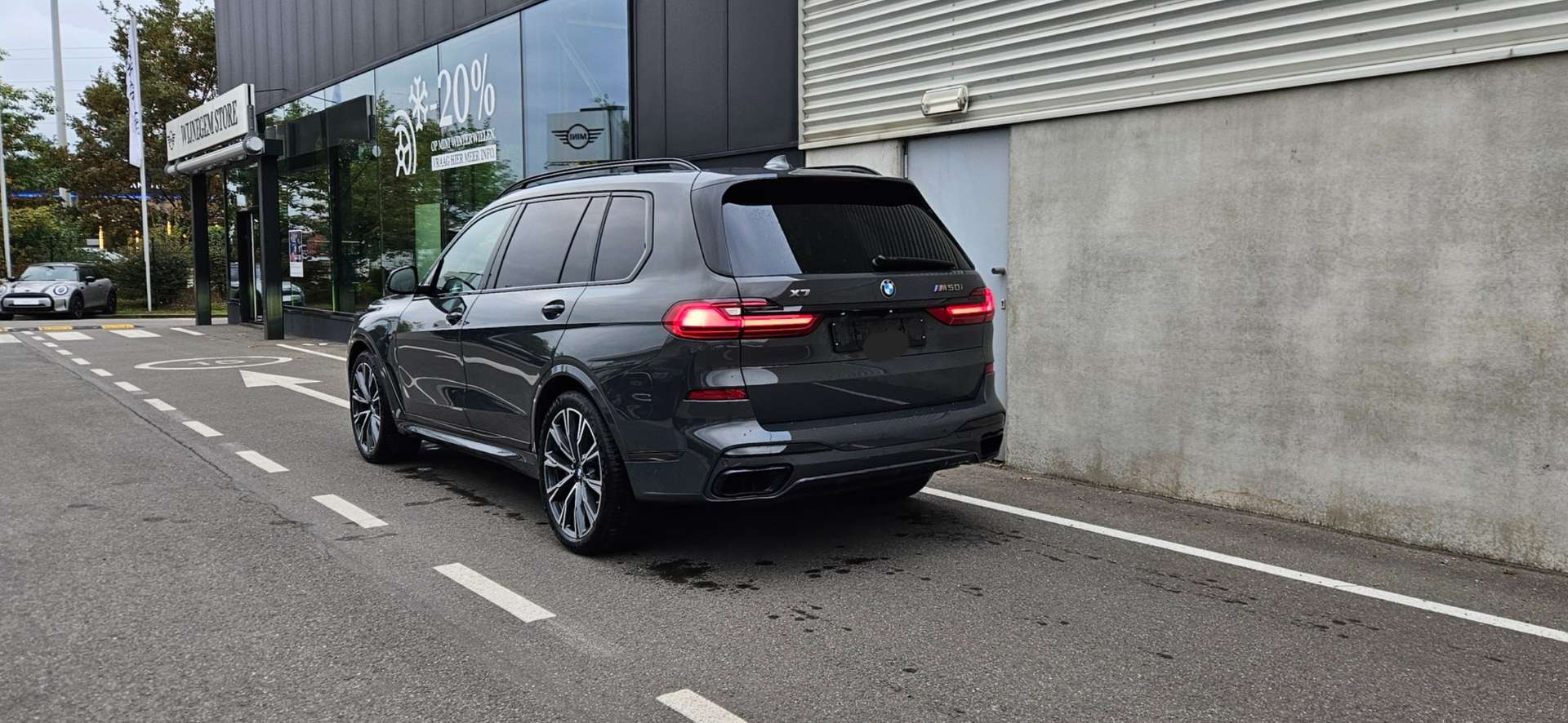BMW X7 EXCLUSIEF INDIVIDUAL M 50i - 2021 - Joinsteer - #5