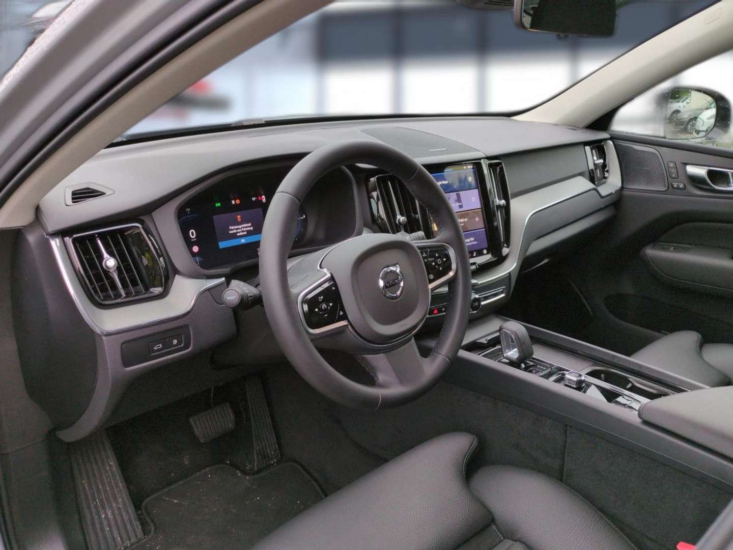 Volvo XC60 Plus Dark Recharge Plug-In Hybrid - 2025 - Joinsteer - #10