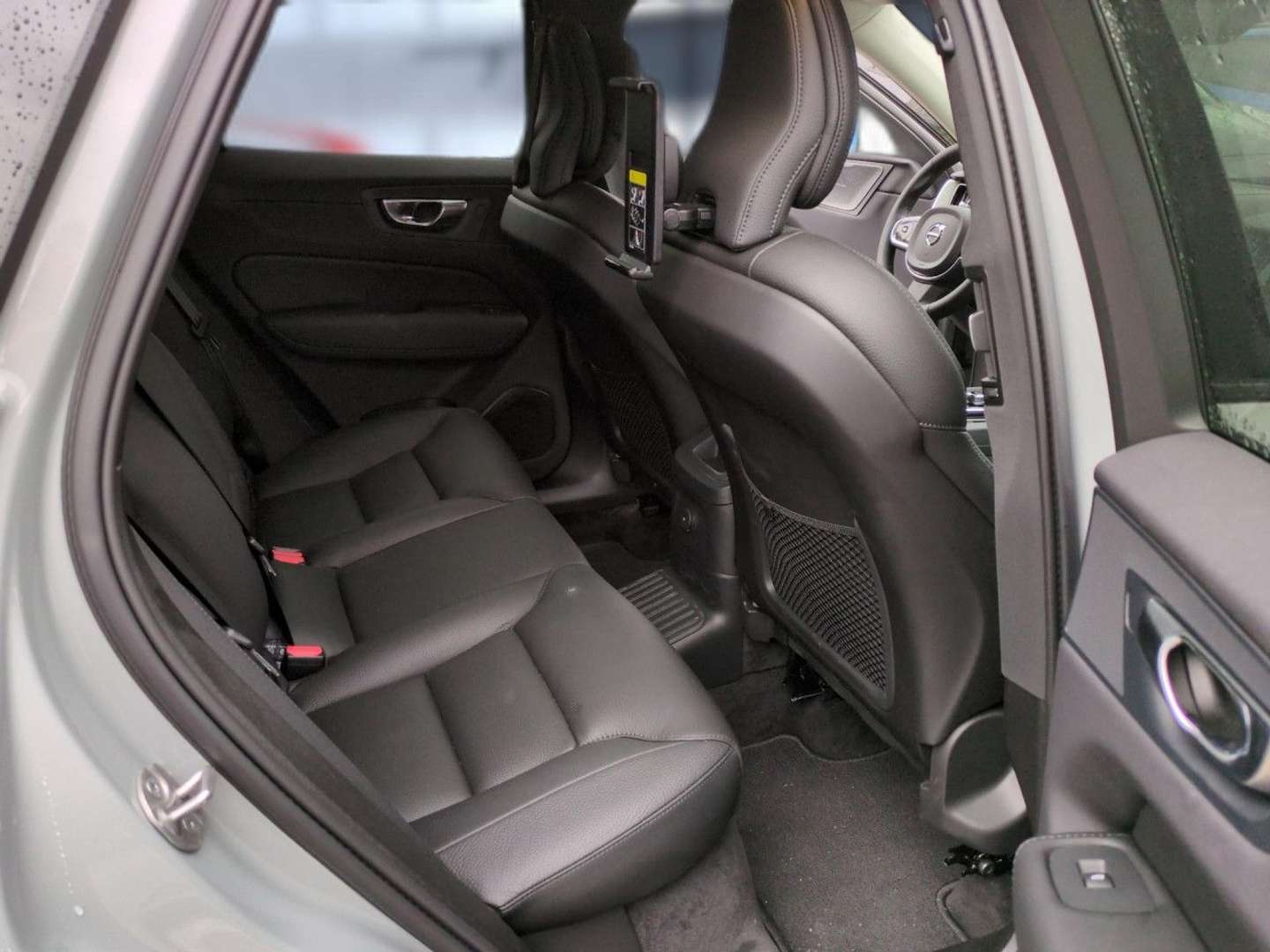 Volvo XC60 Plus Dark Recharge Plug-In Hybrid - 2025 - Joinsteer - #18