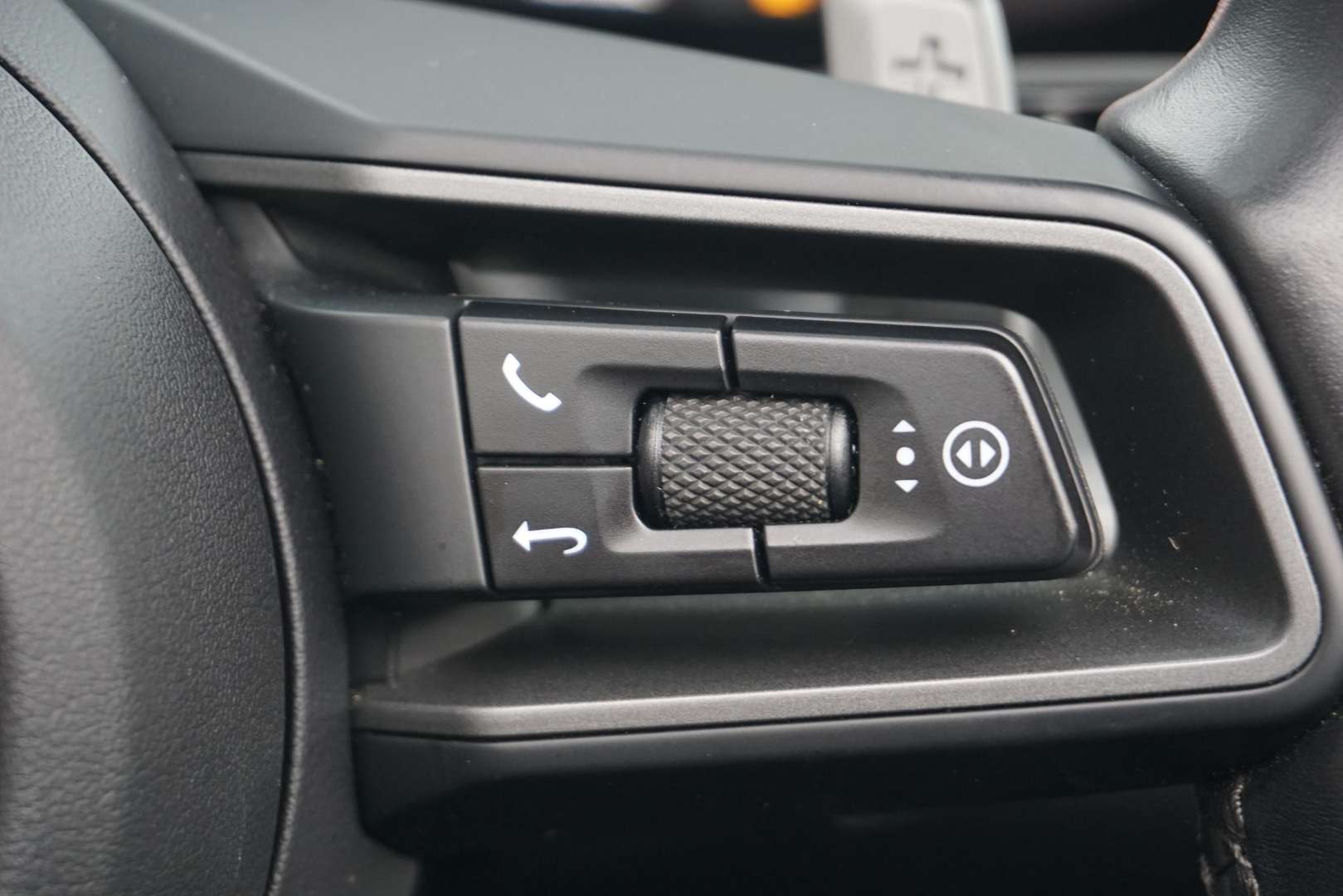 Porsche Cabriolet 3.0 Carrera 4 S - 2019 - Joinsteer - #37