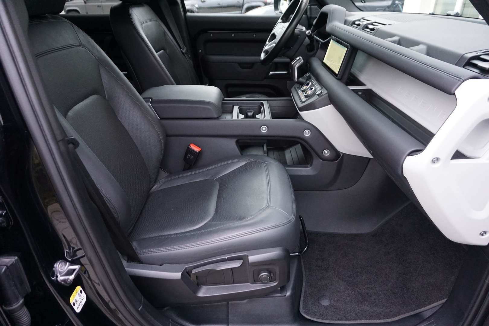 Land Rover Defender AWD P400e - 2023 - Joinsteer - #25