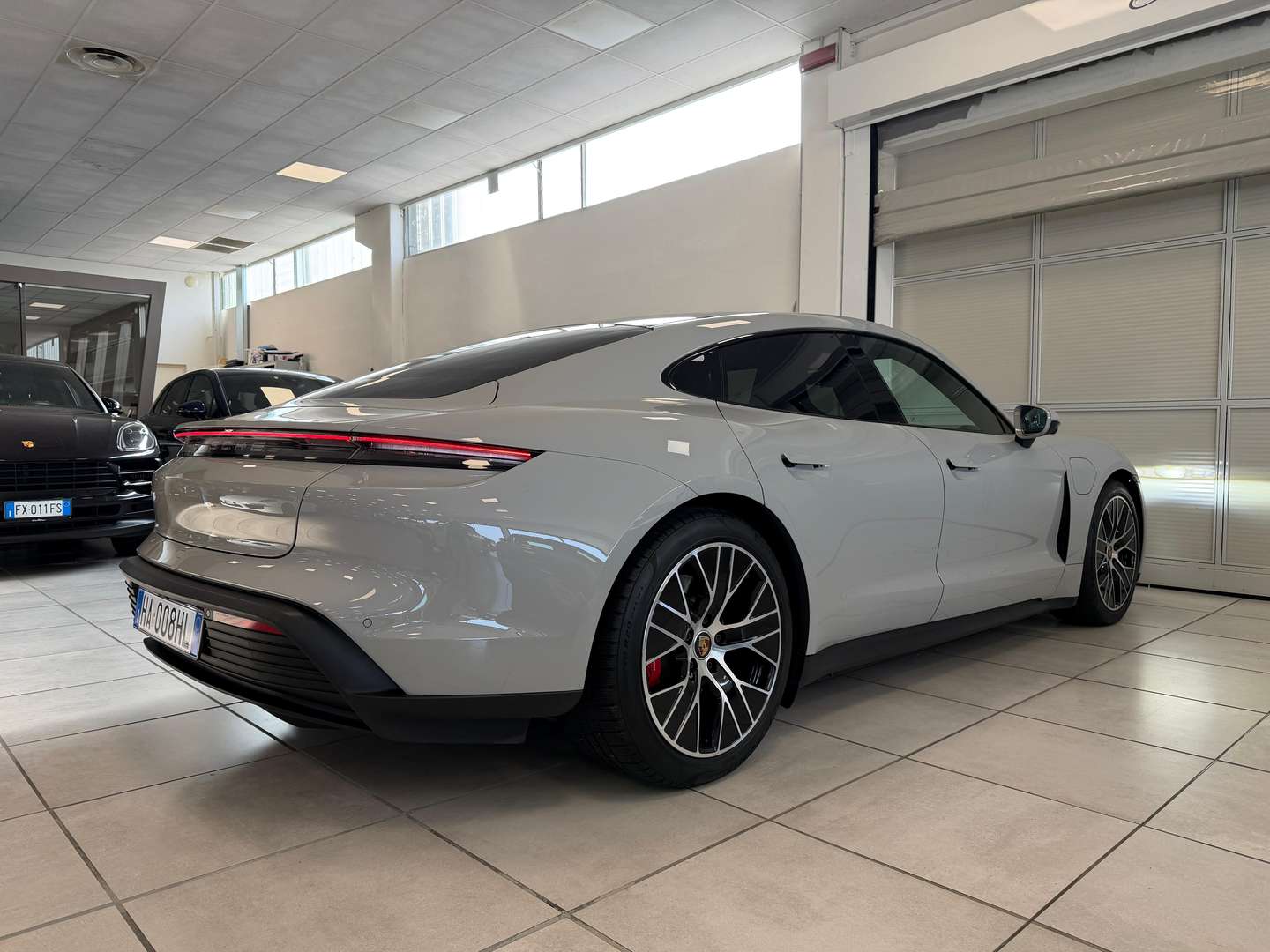 Porsche Taycan Performance Battery Plus 4S - 2021 - Joinsteer - #6