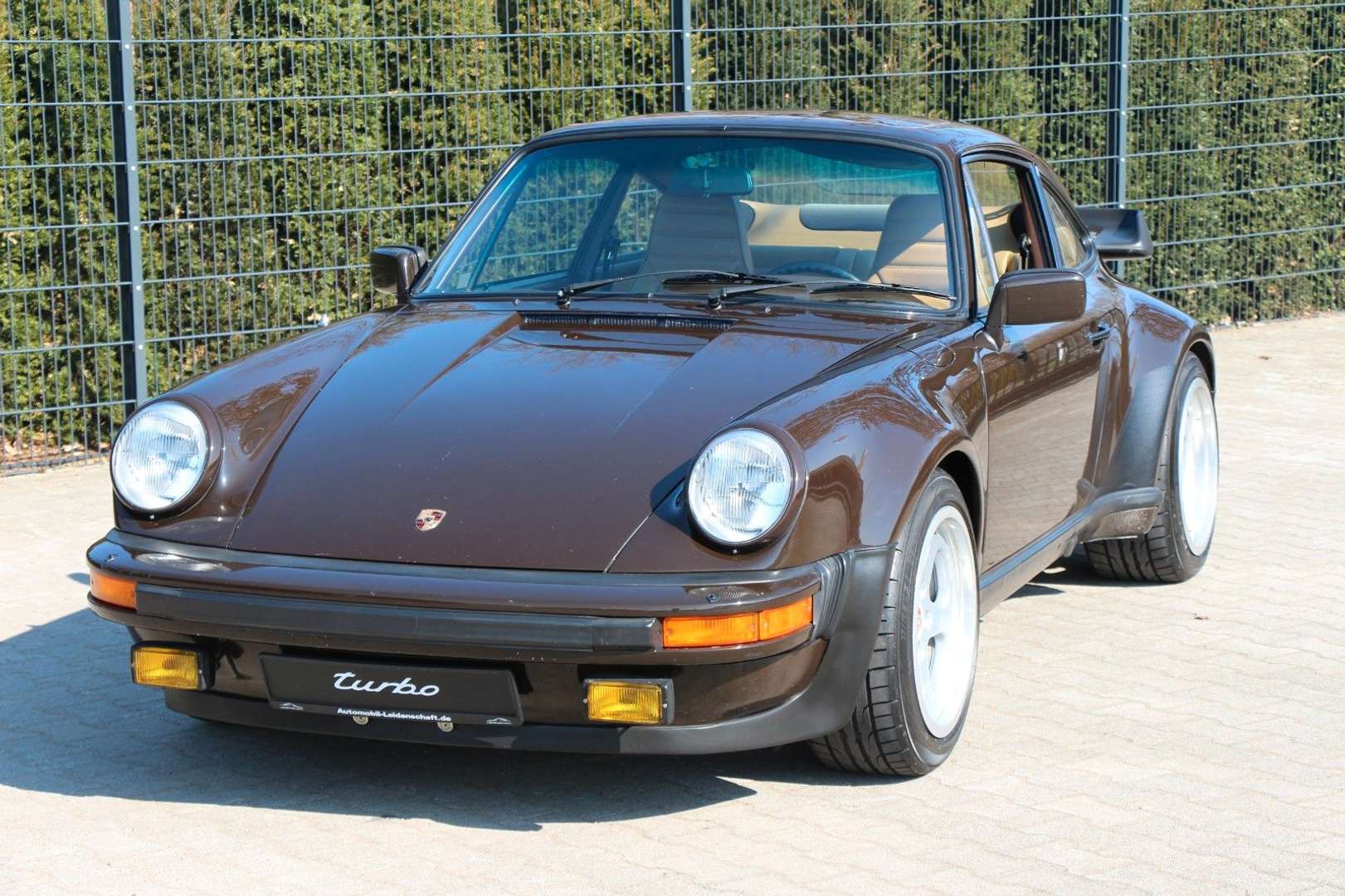 Porsche 930 Turbo 3.3 - 1979 - Joinsteer - #10