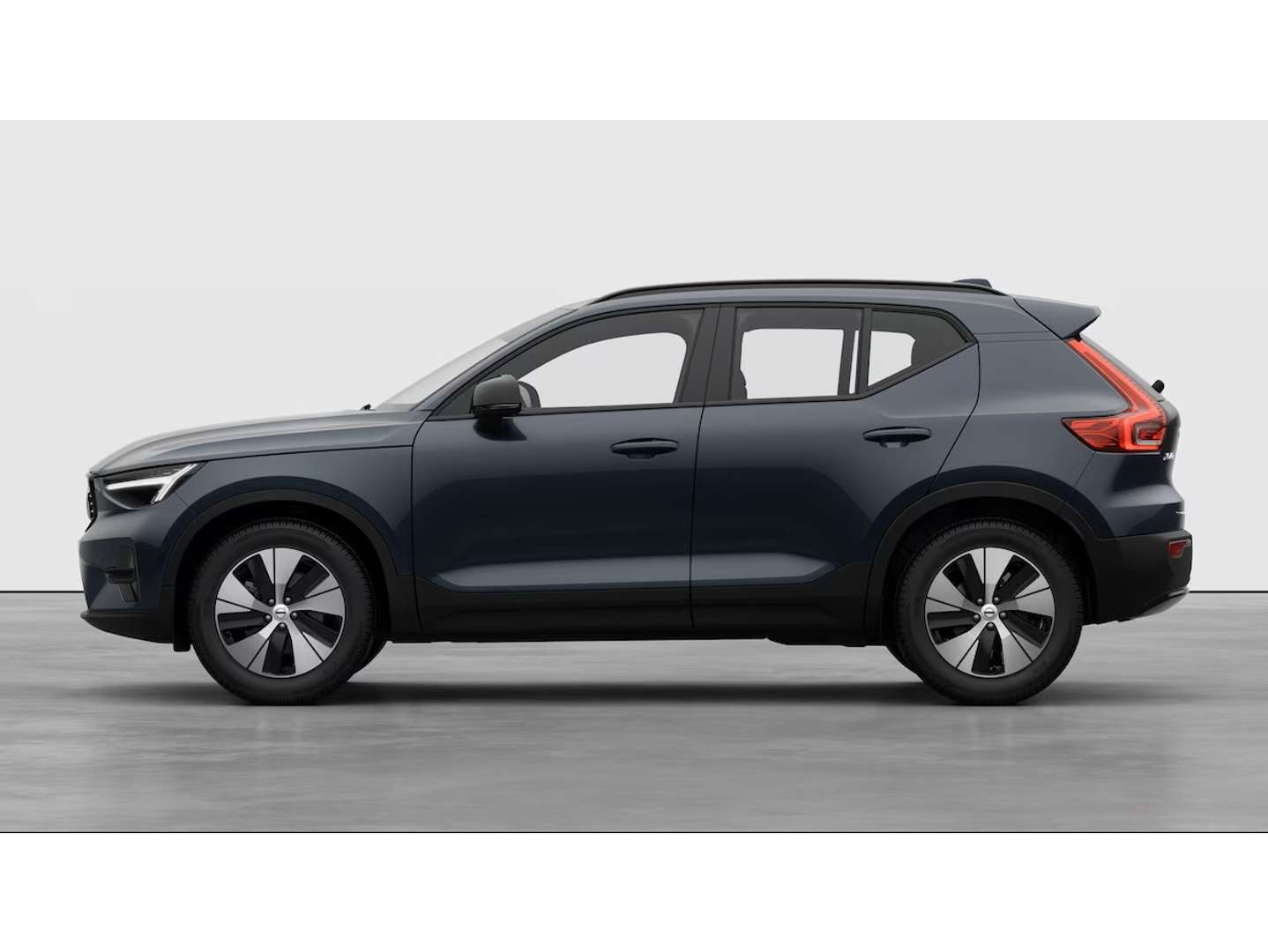 Volvo XC40 Plus B3 - 2025 - Joinsteer - #2