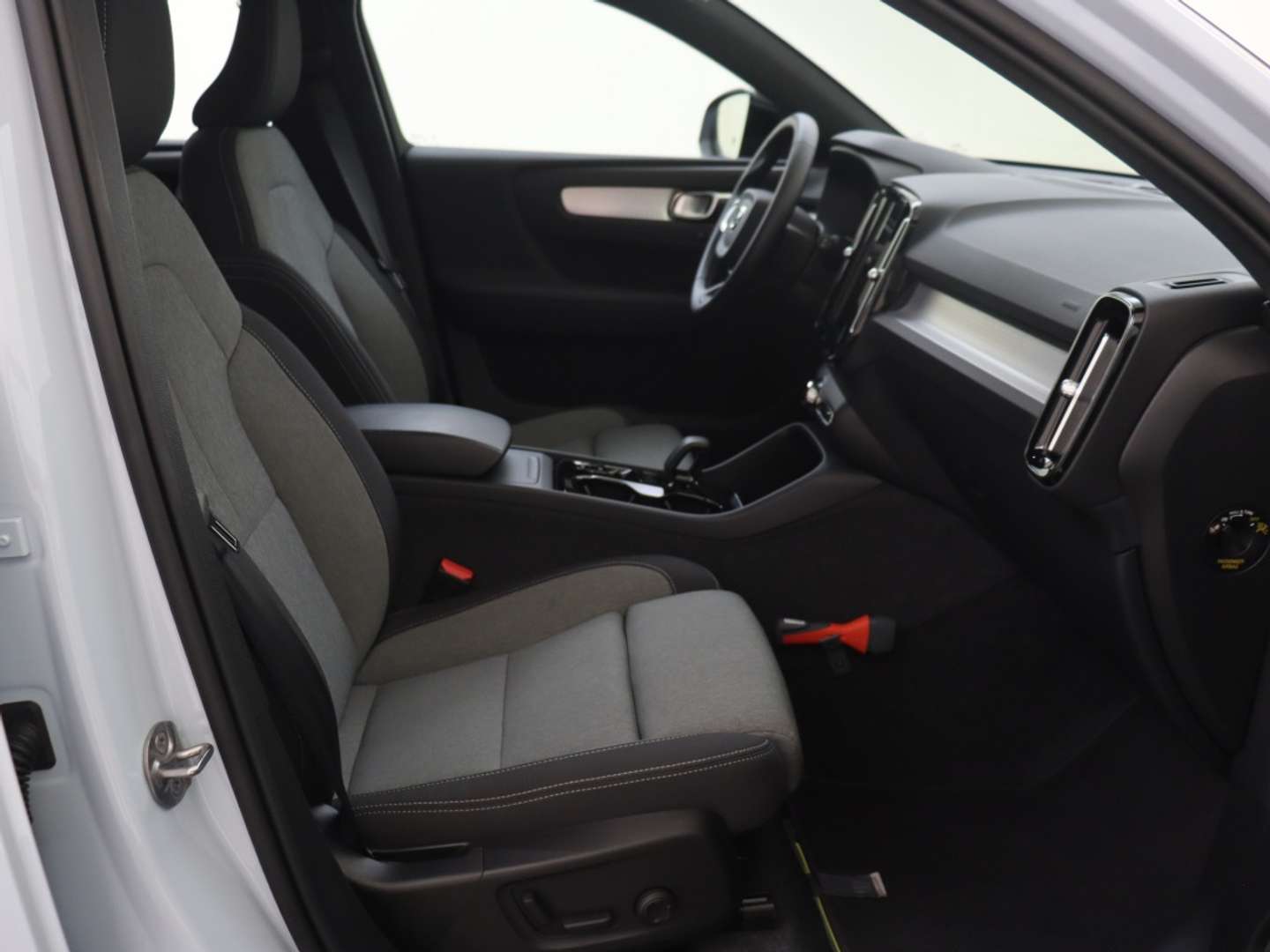 Volvo XC40 Plus B4 - 2024 - Joinsteer - #10