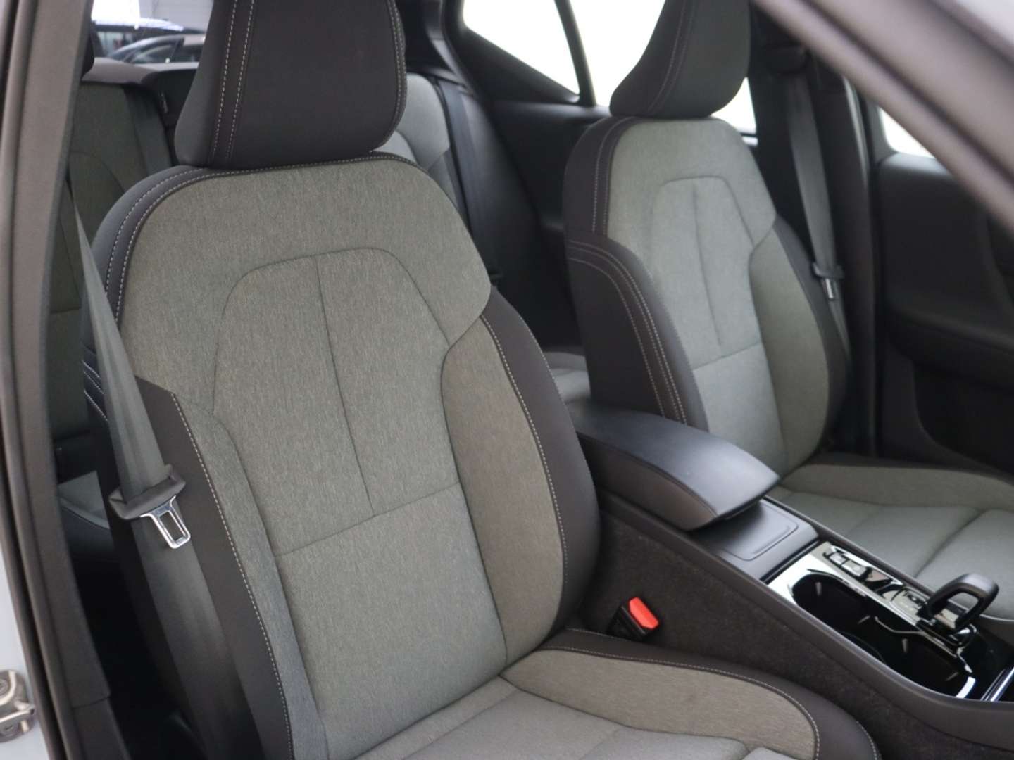 Volvo XC40 Plus B4 - 2024 - Joinsteer - #11