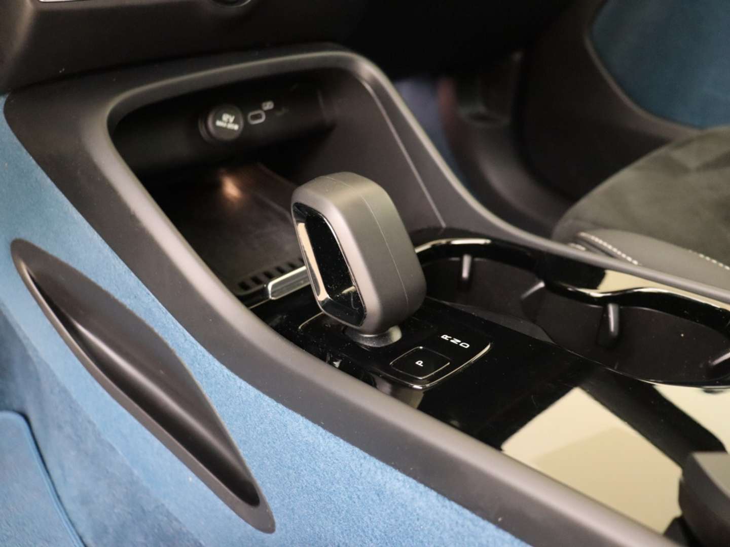 Volvo C40 Ultimate Dark Recharge - 2023 - Joinsteer - #20