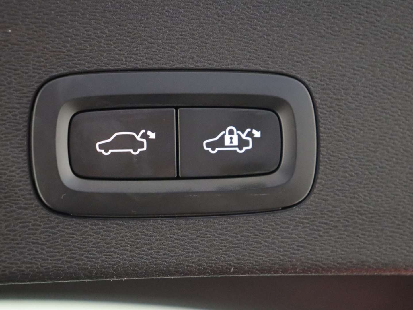 Volvo C40 Ultimate Dark Recharge - 2023 - Joinsteer - #35