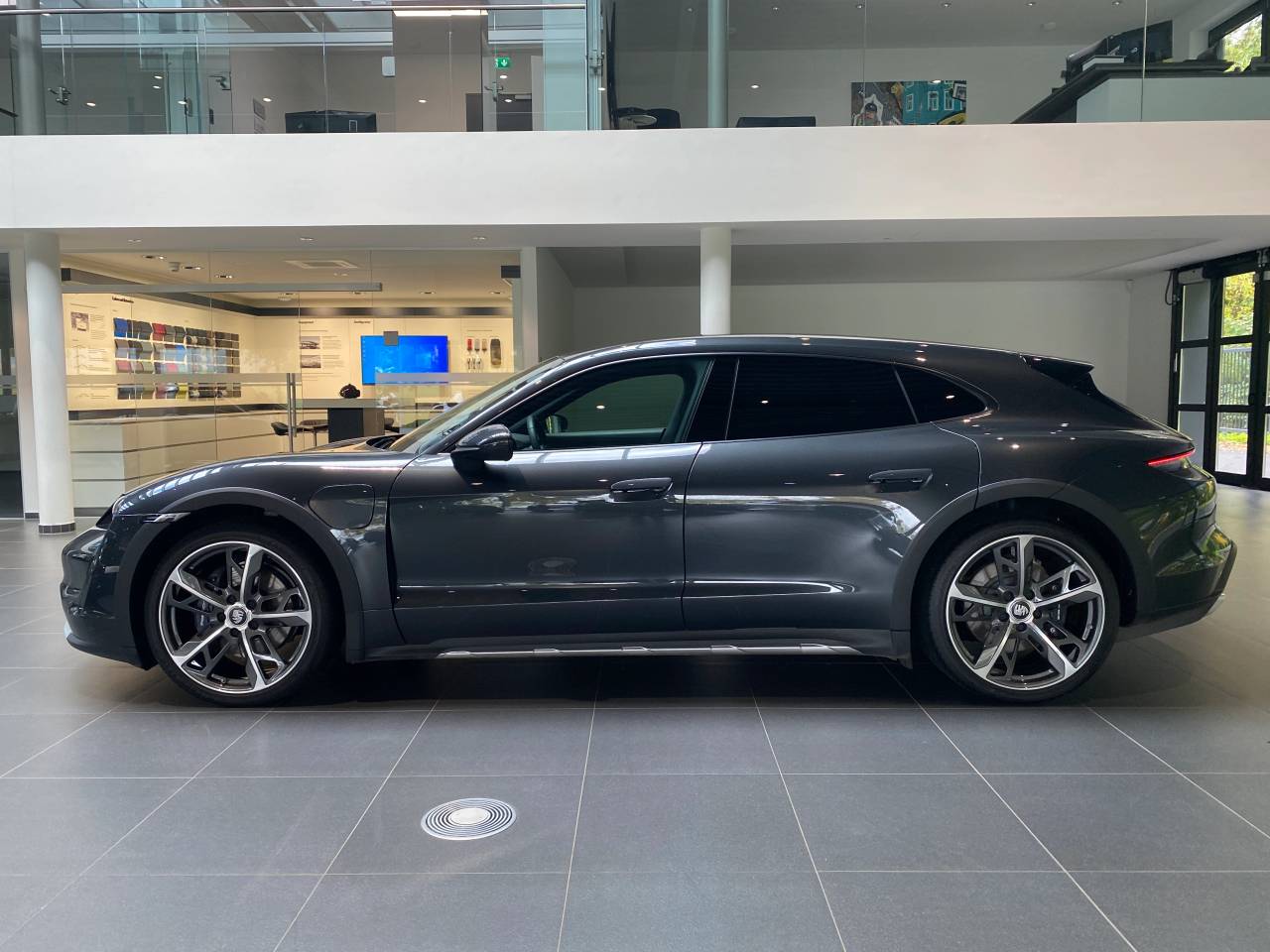 Porsche Taycan J1 4 Cross Turismo - 2023 - Joinsteer - #2