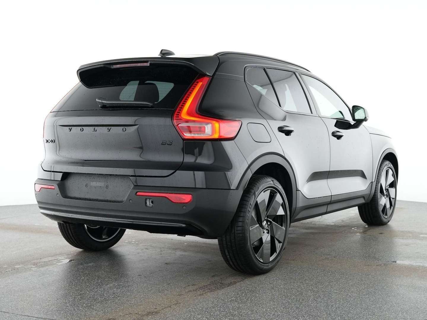 Volvo XC40 Plus B3 - 2025 - Joinsteer - #2