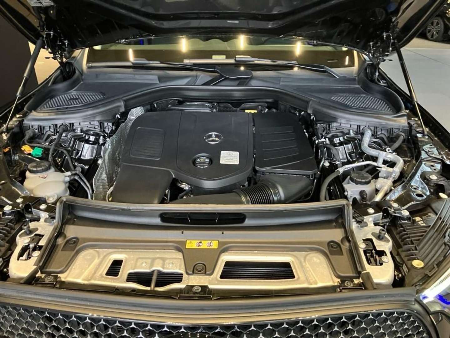 Mercedes GLC AMG 300 E - 2024 - Joinsteer - #4