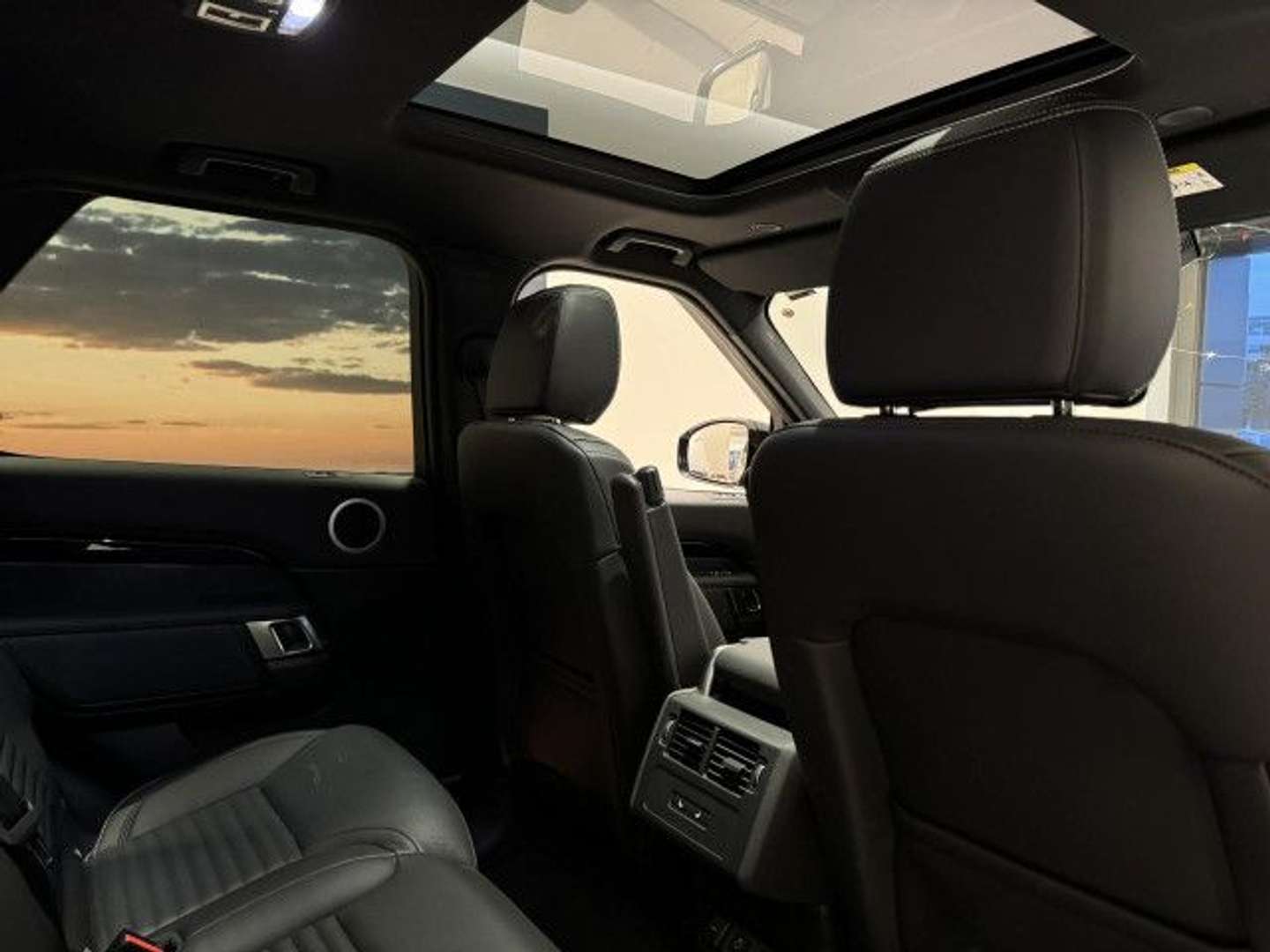 Land Rover Discovery S D350 - 2024 - Joinsteer - #16