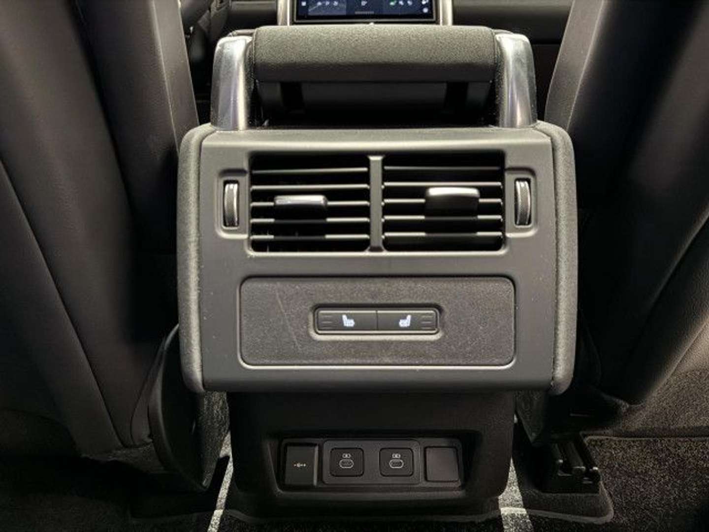 Land Rover Discovery S D350 - 2024 - Joinsteer - #17