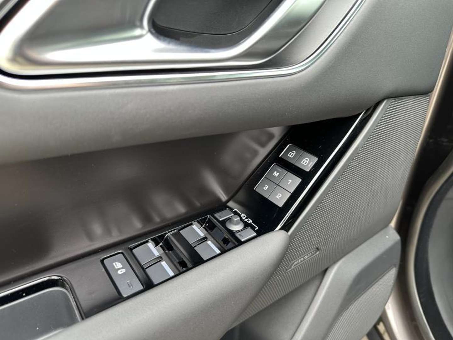 Land Rover Range Rover Velar Dynamic SE P400e - 2025 - Joinsteer - #28