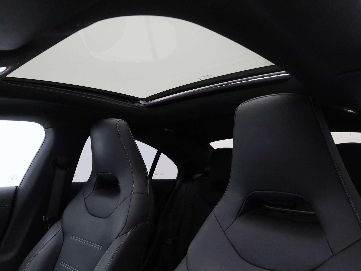 Mercedes CLA AMG Line 250 E - 2022 - Joinsteer - #11