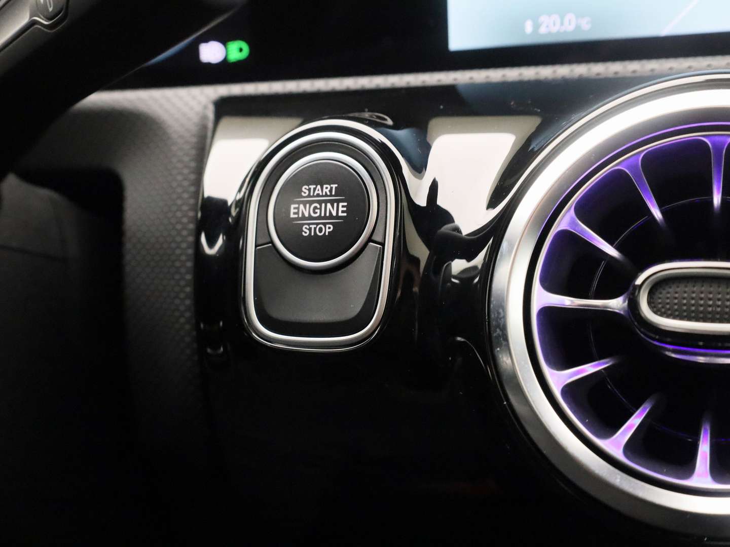 Mercedes CLA AMG Line 250 E - 2022 - Joinsteer - #23