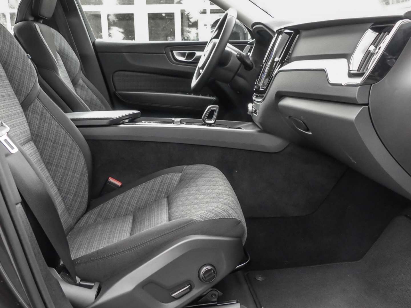 Volvo XC60 Core B4 Diesel - 2023 - Joinsteer - #6