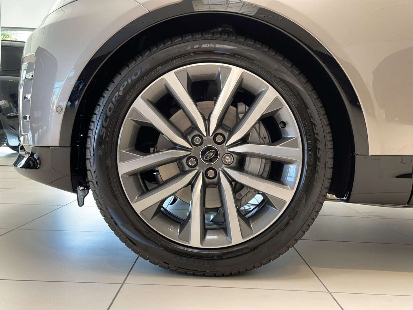 Land Rover Discovery Dynamic SE D250 - 2025 - Joinsteer - #22