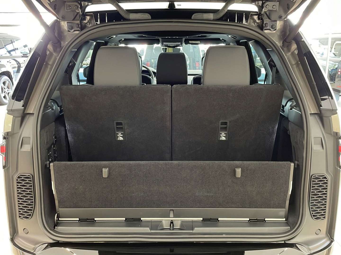 Land Rover Discovery Dynamic SE D250 - 2025 - Joinsteer - #23