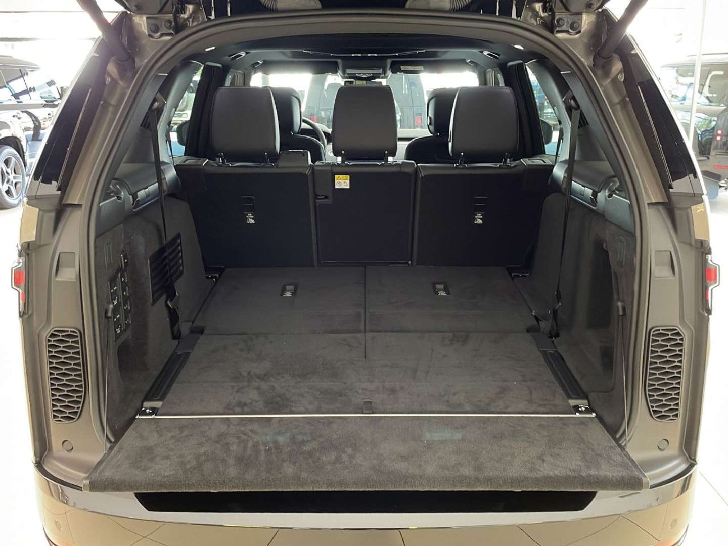 Land Rover Discovery Dynamic SE D250 - 2025 - Joinsteer - #26