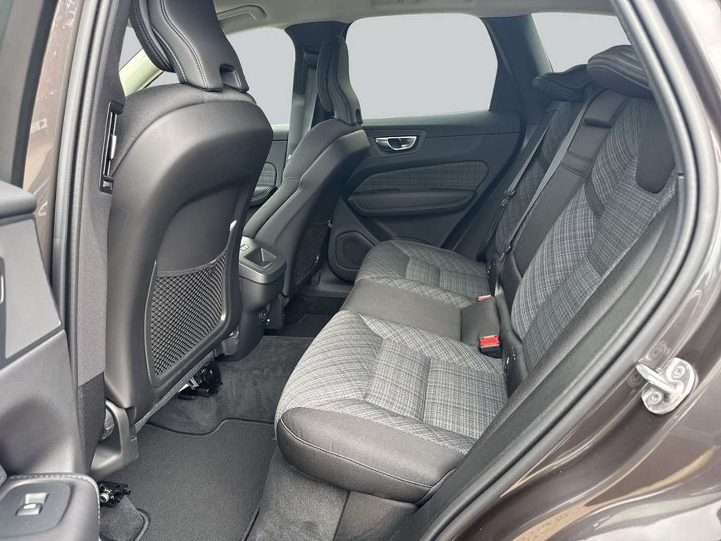 Volvo XC60 Core B5 - 2024 - Joinsteer - #9
